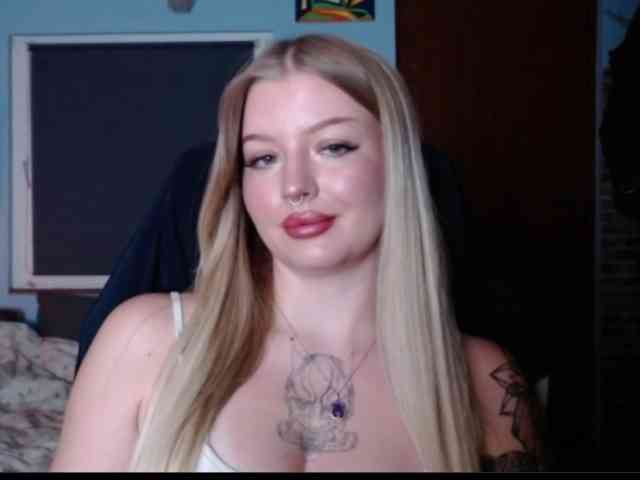 CamilaLove webcam