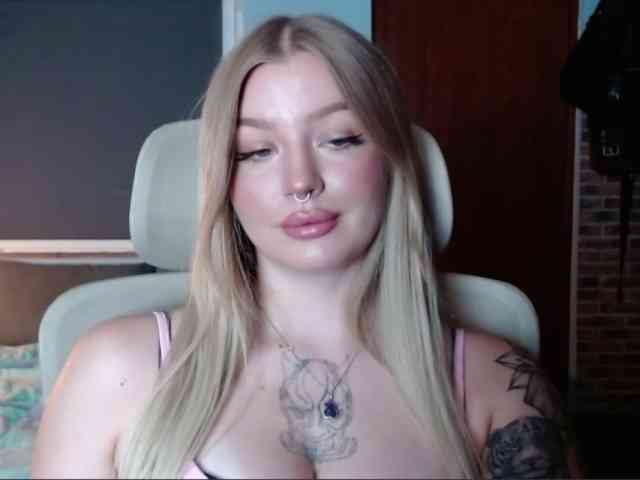 CamilaLove webcam