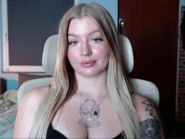 CamilaLove webcam