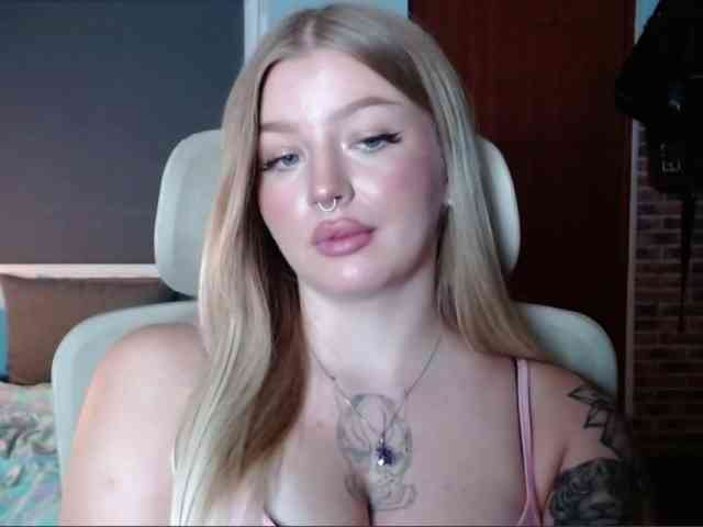 CamilaLove webcam
