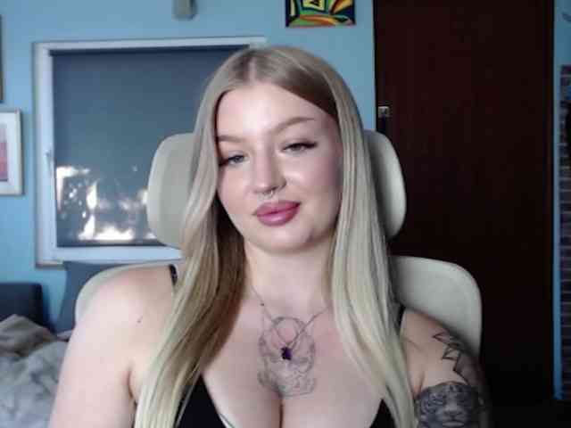 CamilaLove webcam