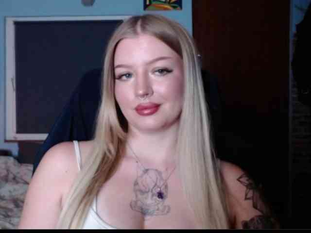 CamilaLove webcam
