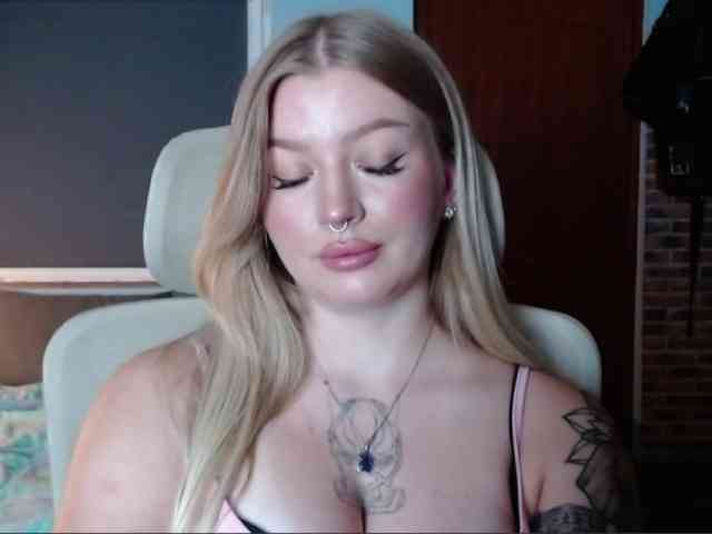 CamilaLove webcam