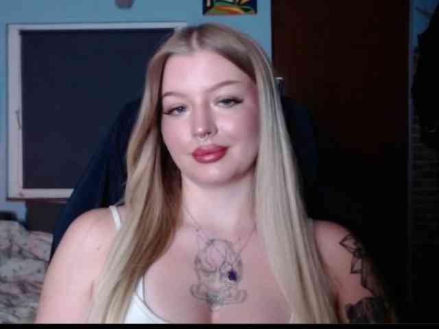 CamilaLove webcam
