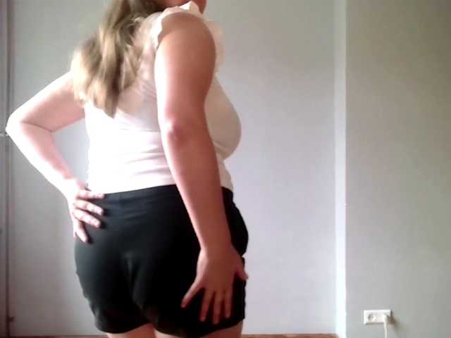 CarolineKiss webcam bongacams model stream image