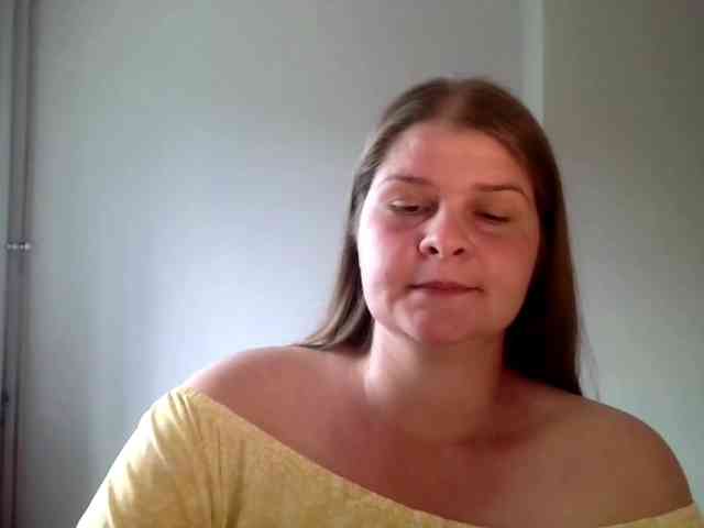 CarolineKiss webcam