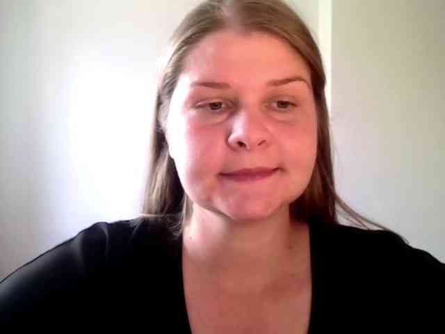 CarolineKiss webcam