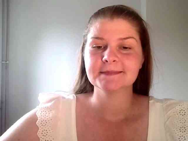 CarolineKiss webcam