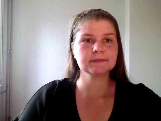 CarolineKiss webcam
