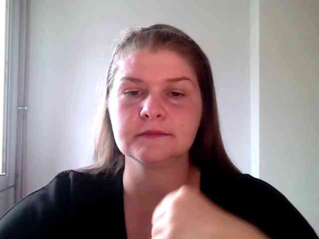 CarolineKiss webcam