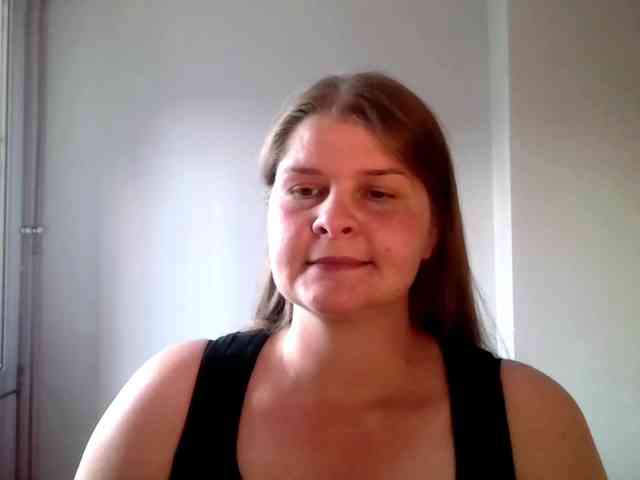 CarolineKiss webcam