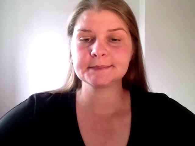 CarolineKiss webcam