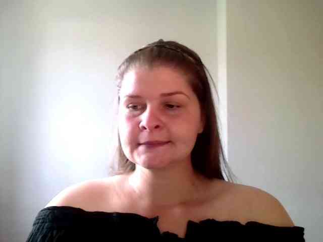 CarolineKiss webcam