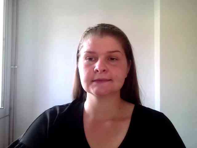 CarolineKiss webcam
