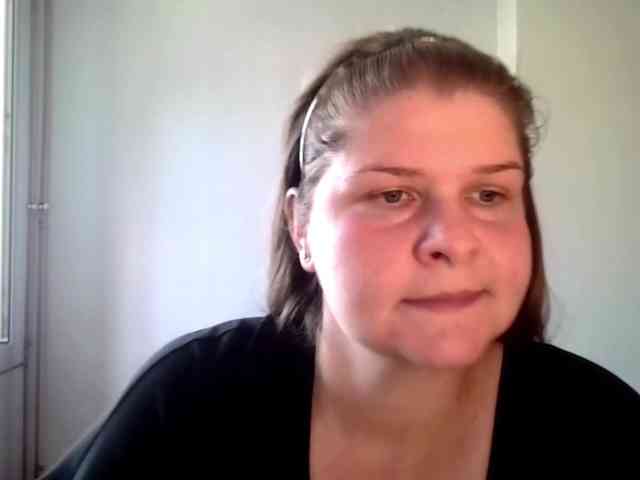 CarolineKiss webcam