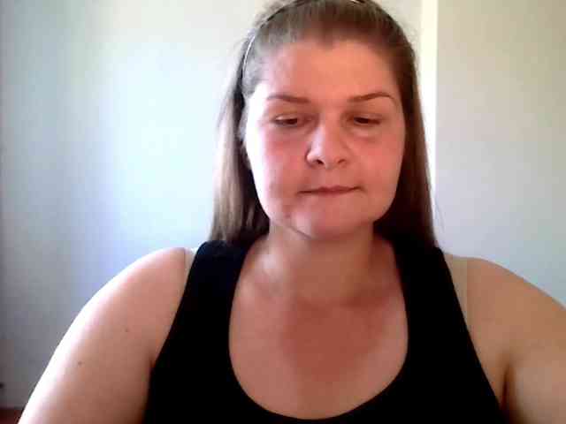 CarolineKiss webcam