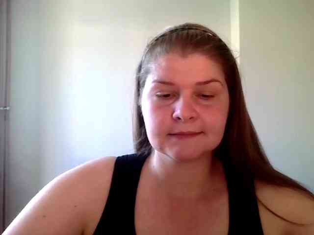 CarolineKiss webcam