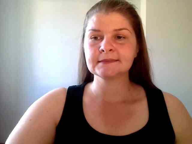 CarolineKiss webcam