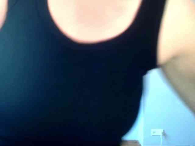 CarolineKiss webcam