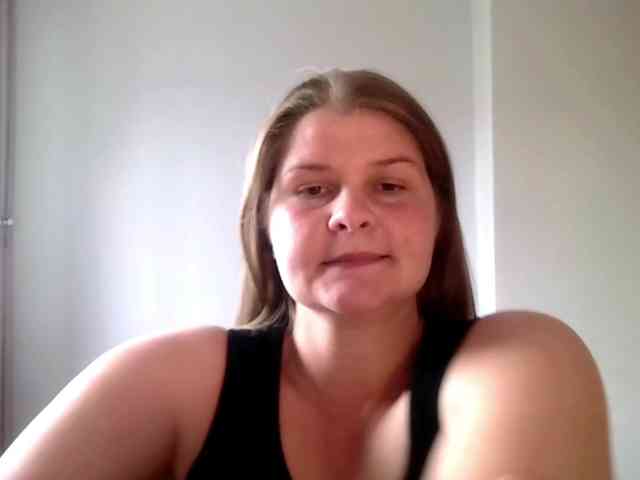 CarolineKiss webcam