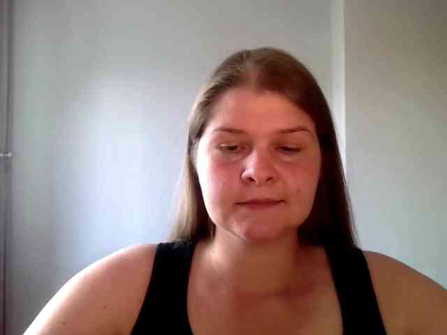 CarolineKiss webcam