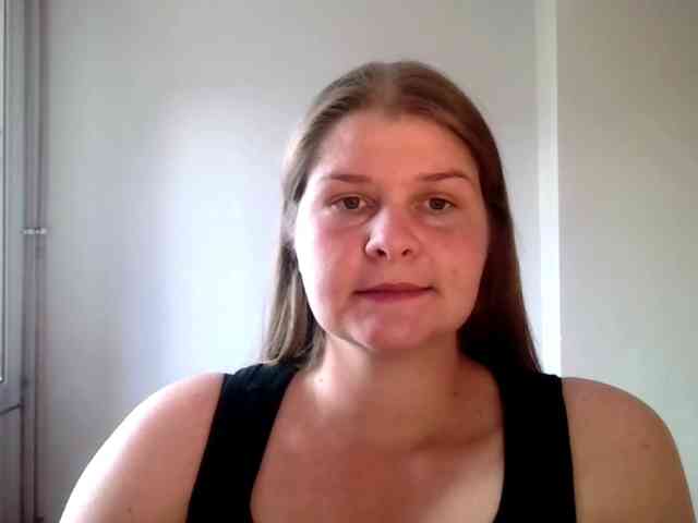 CarolineKiss webcam