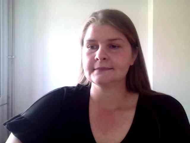 CarolineKiss webcam