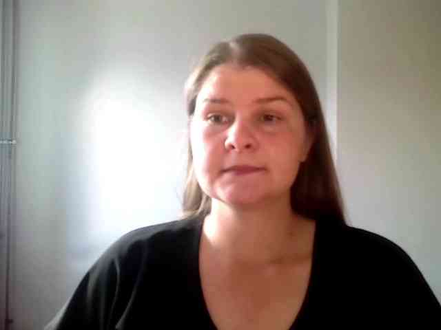 CarolineKiss webcam