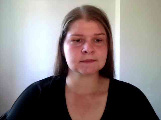 CarolineKiss webcam