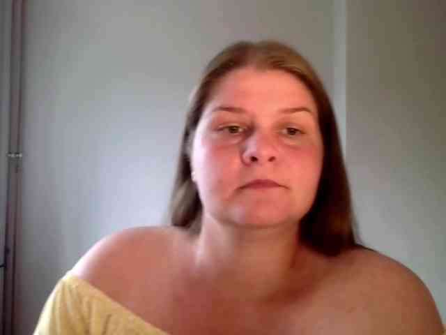 CarolineKiss webcam
