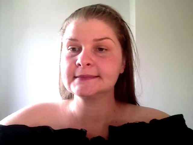 CarolineKiss webcam