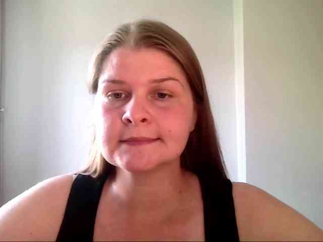 CarolineKiss webcam