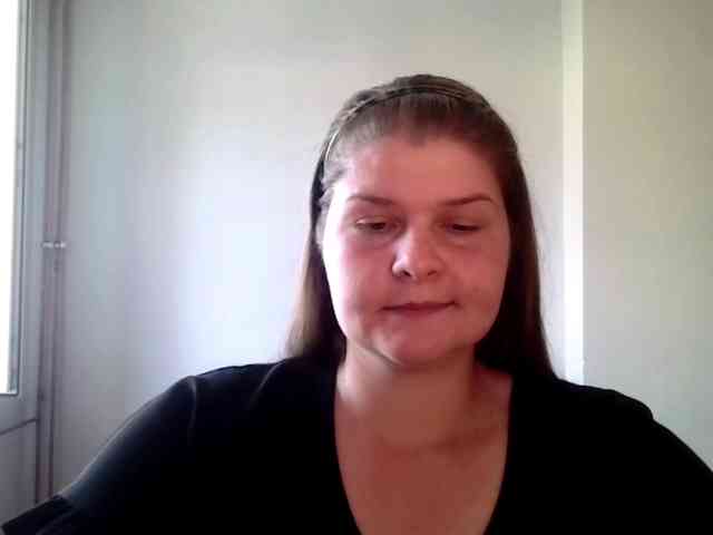 CarolineKiss webcam