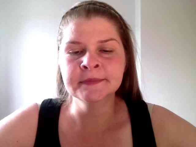 CarolineKiss webcam