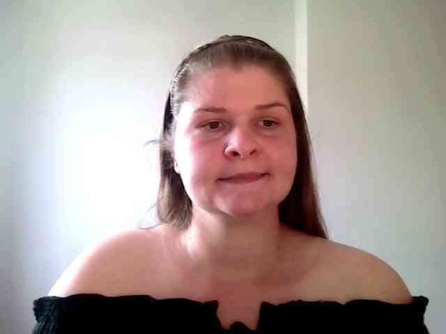 CarolineKiss webcam