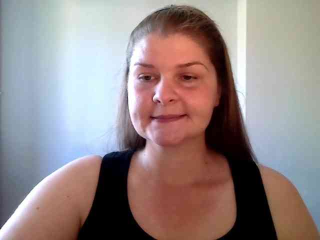 CarolineKiss webcam