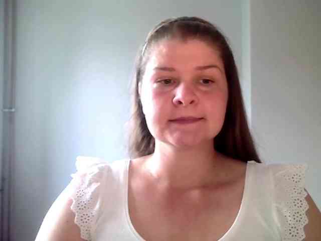 CarolineKiss webcam