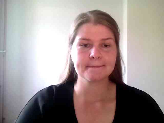 CarolineKiss webcam