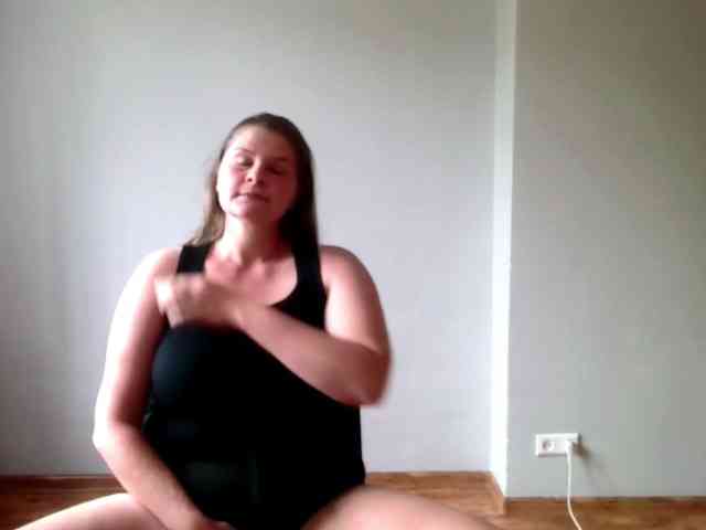 CarolineKiss webcam