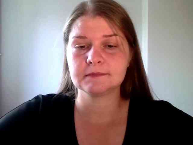 CarolineKiss webcam