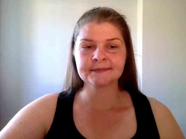 CarolineKiss webcam