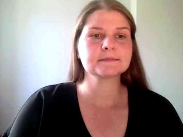 CarolineKiss webcam