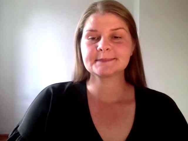 CarolineKiss webcam