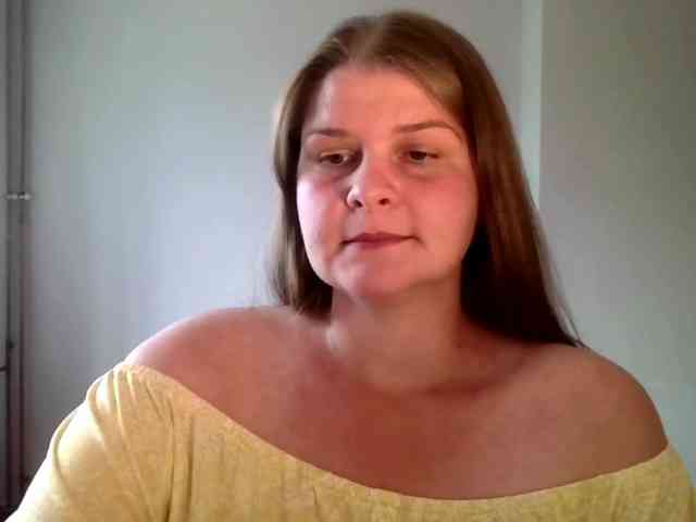 CarolineKiss webcam