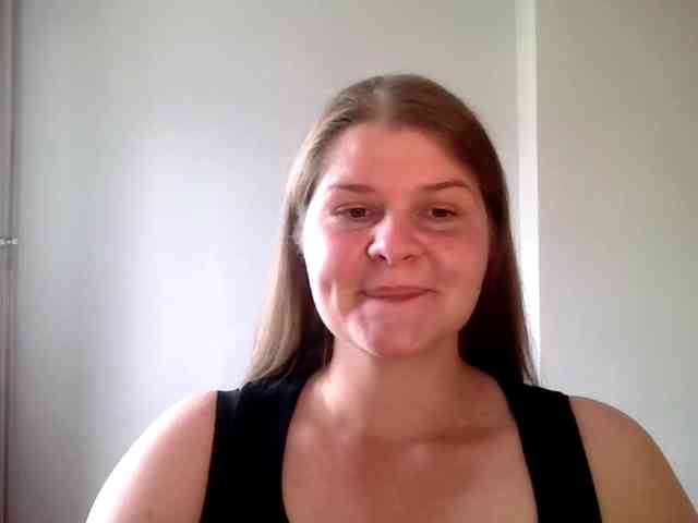 CarolineKiss webcam