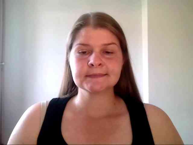 CarolineKiss webcam