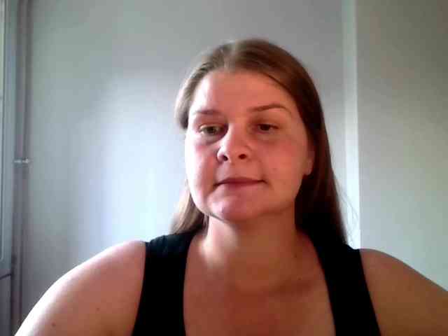CarolineKiss webcam