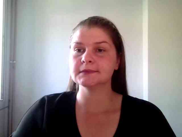CarolineKiss webcam