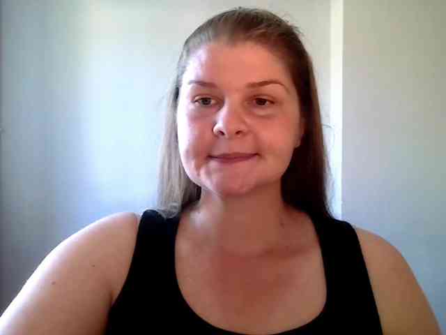 CarolineKiss webcam