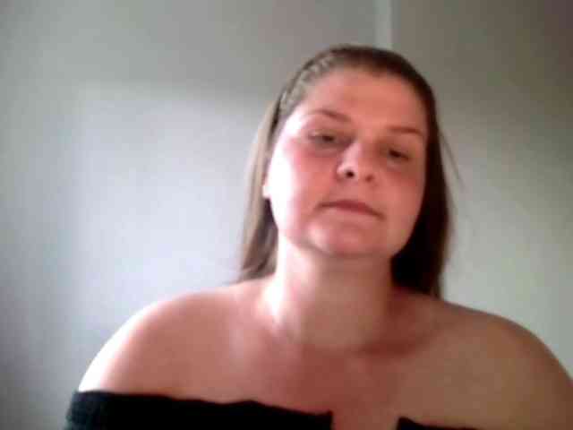 CarolineKiss webcam